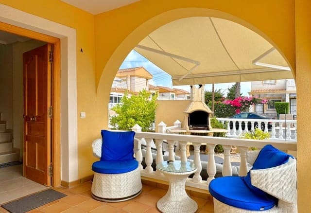 3 soveværelse Villa til salg i Villamartin, Orihuela med swimmingpool garage - € 339.000 (Ref: 9928451)