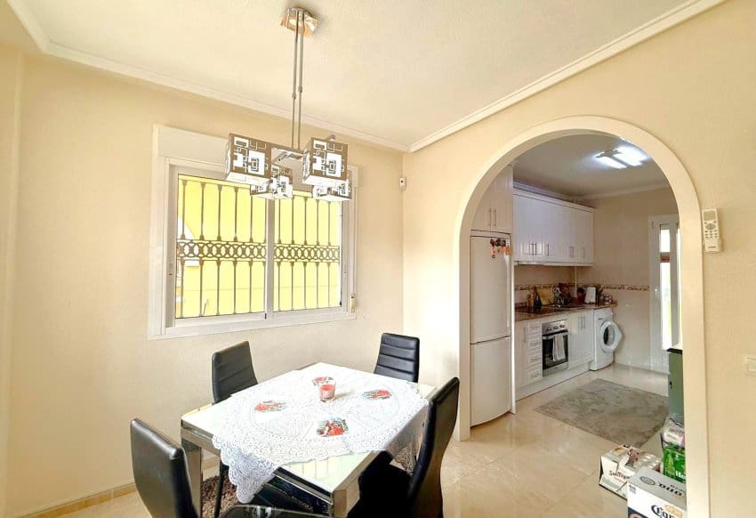 3 camera da letto Villa in vendita in Villamartin con piscina garage - 339.000 € (Rif: 9928451)