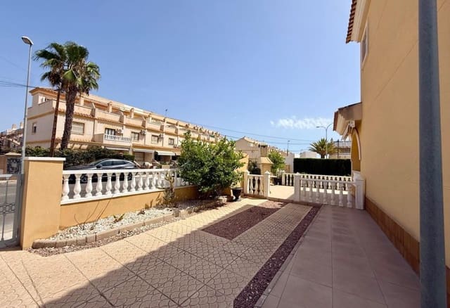3 chambre Villa/Maison à vendre à Villamartin, Orihuela avec piscine garage - 339 000 € (Ref: 9928451)