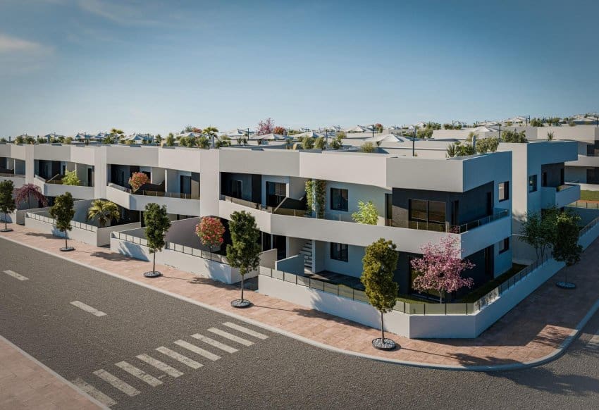 2 soveværelse Bungalow til salg i San Miguel de Salinas med swimmingpool - € 209.900 (Ref: 9934867)