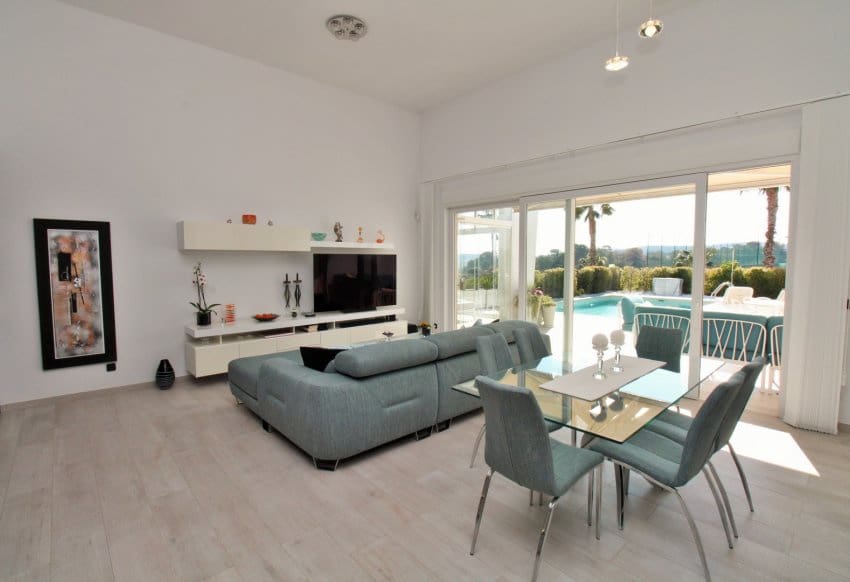 3 soverom Villa til salgs i Algorfa med svømmebasseng garasje - € 559 900 (Ref: 9934868)