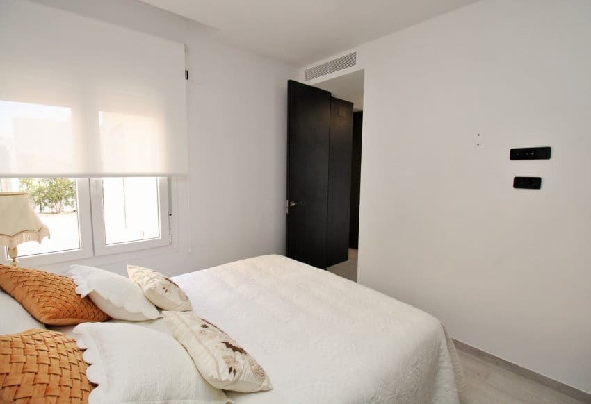 3 soverom Villa til salgs i Algorfa med svømmebasseng garasje - € 559 900 (Ref: 9934868)