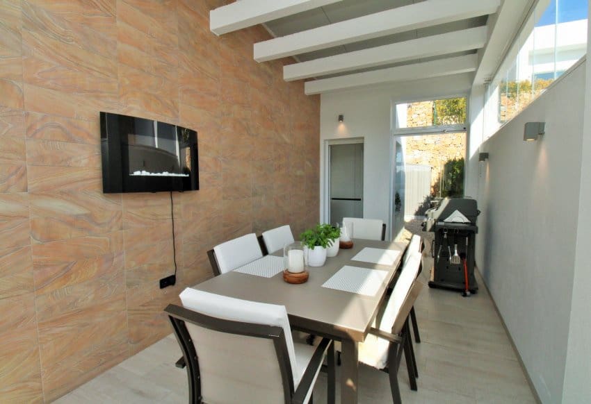 3 soverom Villa til salgs i Algorfa med svømmebasseng garasje - € 559 900 (Ref: 9934868)