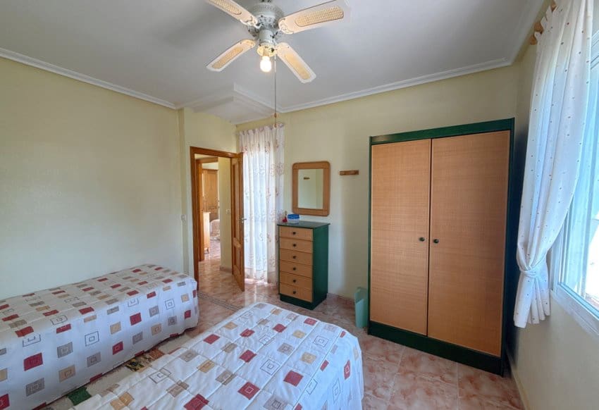 Chalet de 3 habitaciones en La Regia en venta con piscina - 349.950 € (Ref: 9934869)