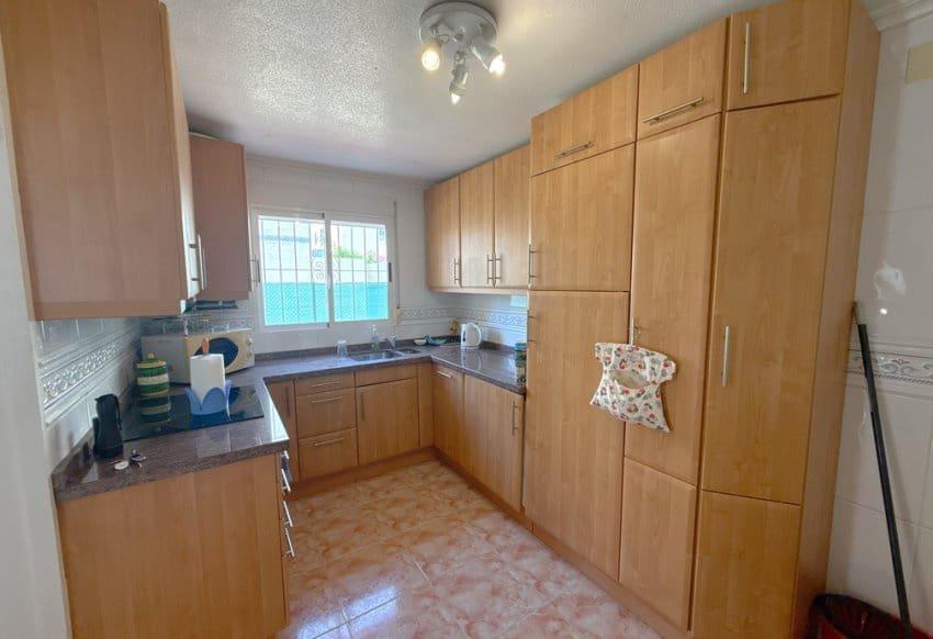 Chalet de 3 habitaciones en La Regia en venta con piscina - 349.950 € (Ref: 9934869)
