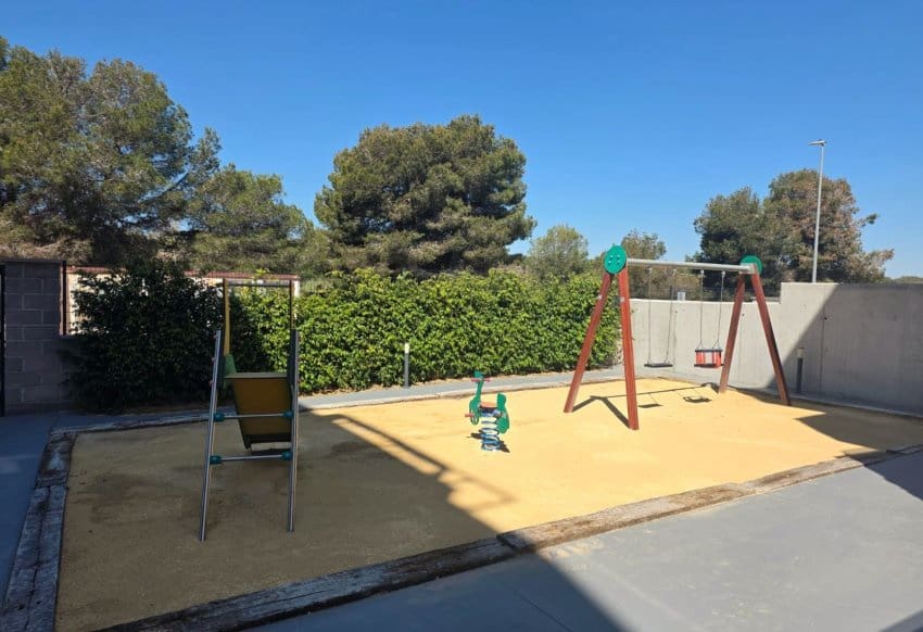 2 soverom Leilighet til salgs i Los Altos med svømmebasseng garasje - € 285 000 (Ref: 9934871)