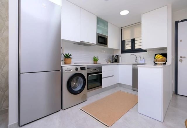 2 soverom Leilighet til salgs i Villamartin, Orihuela med svømmebasseng garasje - € 235 000 (Ref: 9934872)