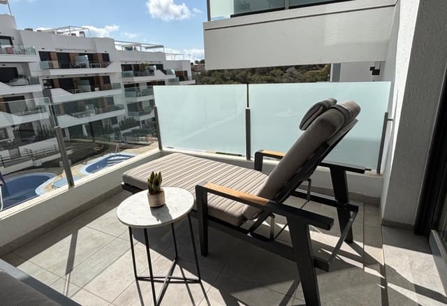 2 soverom Leilighet til salgs i Villamartin, Orihuela med svømmebasseng garasje - € 235 000 (Ref: 9934872)
