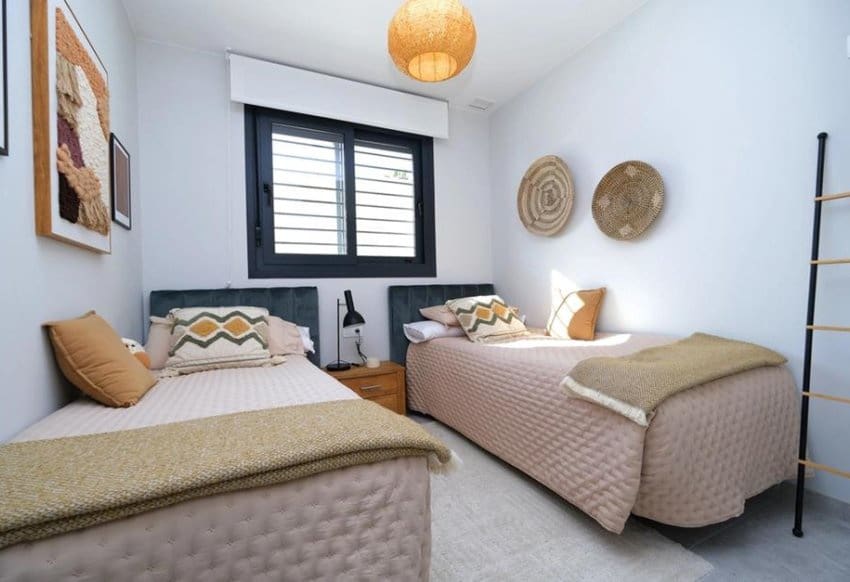 2 soverom Leilighet til salgs i Villamartin med svømmebasseng garasje - € 235 000 (Ref: 9934872)