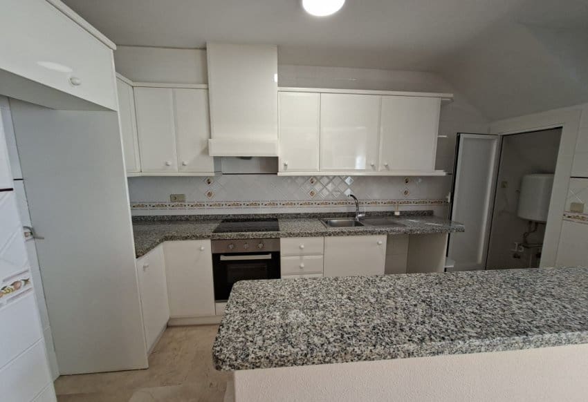 2 makuuhuone Bungalow myytävänä paikassa Villamartin mukana uima-altaan - 215 000 € (Ref: 9934873)