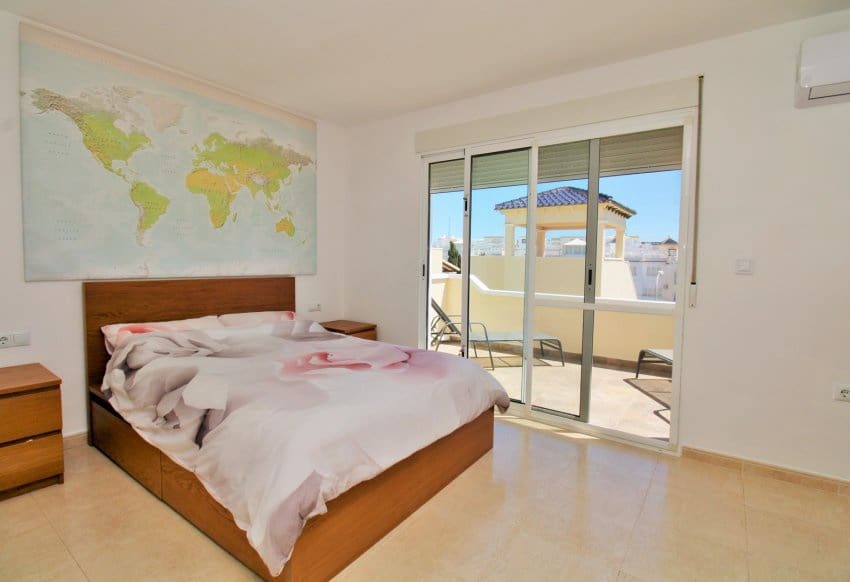 3 camera da letto Casa in vendita in Villamartin con piscina - 219.000 € (Rif: 9934876)