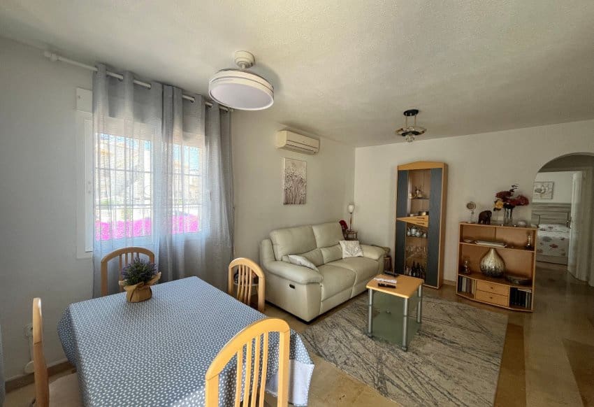 3 soverom Hus til salgs i Playa Flamenca med svømmebasseng garasje - € 259 995 (Ref: 9934878)