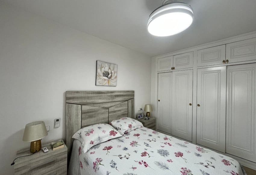 3 soverom Hus til salgs i Playa Flamenca med svømmebasseng garasje - € 259 995 (Ref: 9934878)
