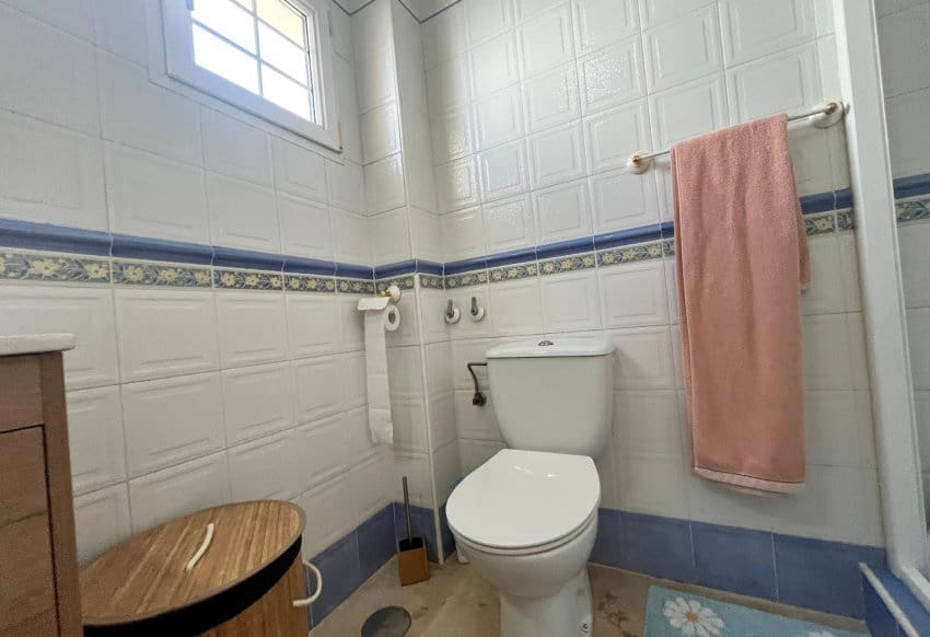 3 soverom Hus til salgs i Playa Flamenca med svømmebasseng garasje - € 259 995 (Ref: 9934878)