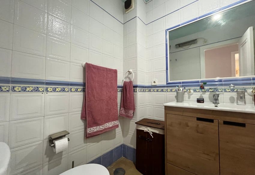 3 soverom Hus til salgs i Playa Flamenca med svømmebasseng garasje - € 259 995 (Ref: 9934878)