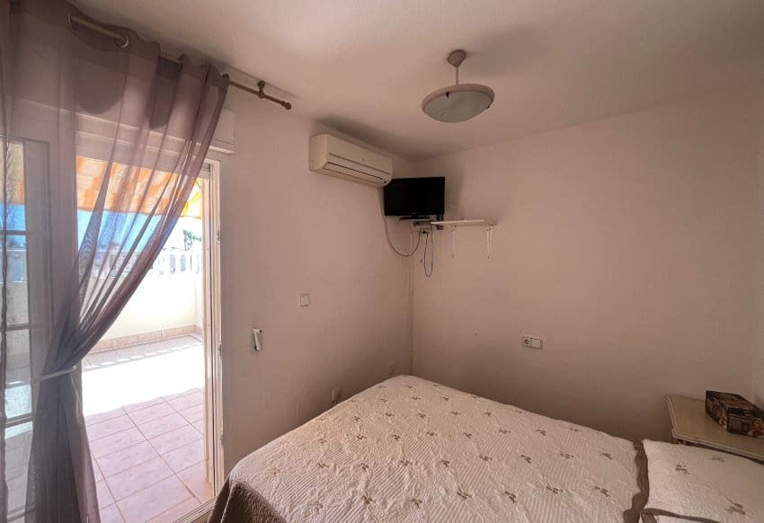 3 soverom Hus til salgs i Playa Flamenca med svømmebasseng garasje - € 259 995 (Ref: 9934878)