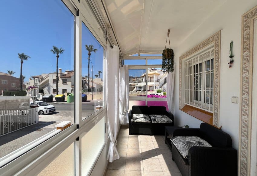 3 soverom Hus til salgs i Playa Flamenca med svømmebasseng garasje - € 259 995 (Ref: 9934878)