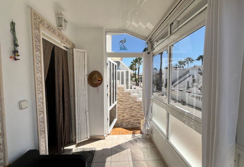 3 soverom Hus til salgs i Playa Flamenca med svømmebasseng garasje - € 259 995 (Ref: 9934878)