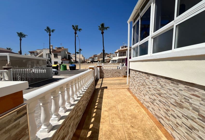 3 soverom Hus til salgs i Playa Flamenca med svømmebasseng garasje - € 259 995 (Ref: 9934878)