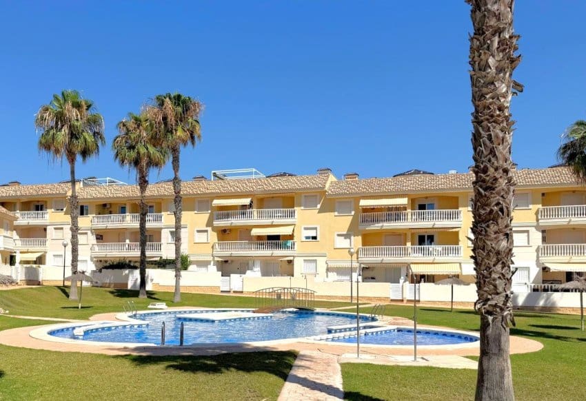 2 chambre Maison de Ville à vendre à Orihuela Costa avec piscine - 209 000 € (Ref: 9941236)