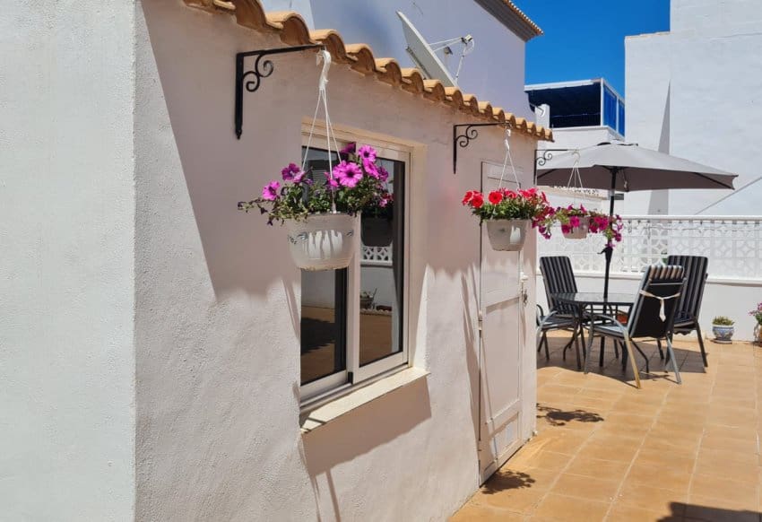 2 soverom Villa til salgs i La Florida med svømmebasseng garasje - € 399 900 (Ref: 9944564)