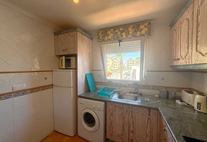 2 slaapkamer Appartement te koop in Orihuela Costa met zwembad - € 199.950 (Ref: 9944567)