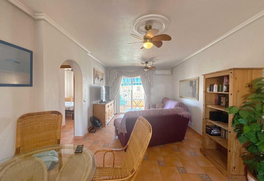 2 slaapkamer Appartement te koop in Orihuela Costa met zwembad - € 199.950 (Ref: 9944567)