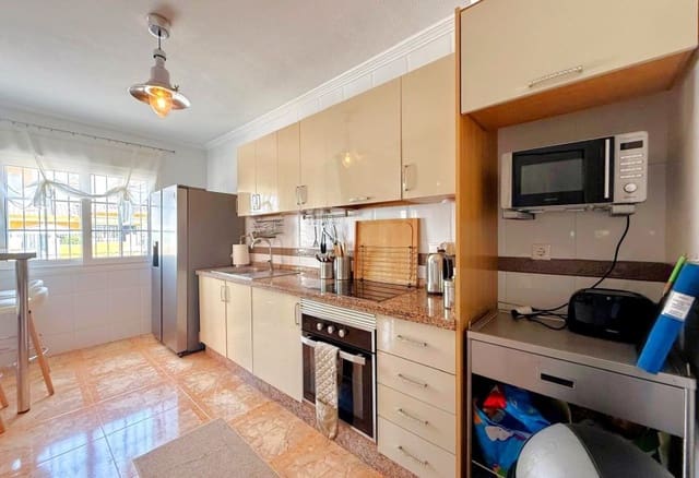 2 bedroom Apartment for sale in Villamartin, Orihuela with pool - € 199,000 (Ref: 9977948)