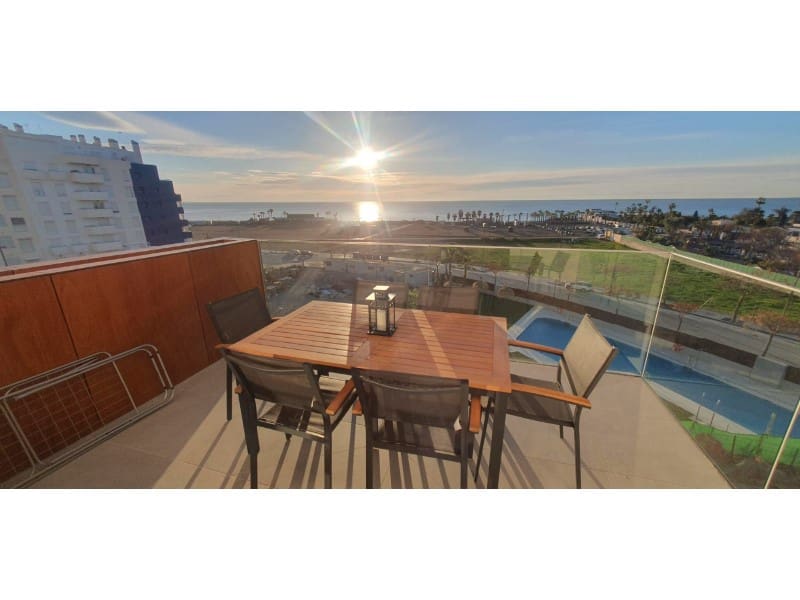 2 slaapkamer Flat te huur in Torre del Mar met zwembad garage - € 1.300 (Ref: 10042678)