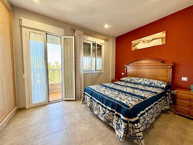3 makuuhuone Omakotitalo vuokrattavana paikassa Torre del Mar - 800 € (Ref: 10047023)