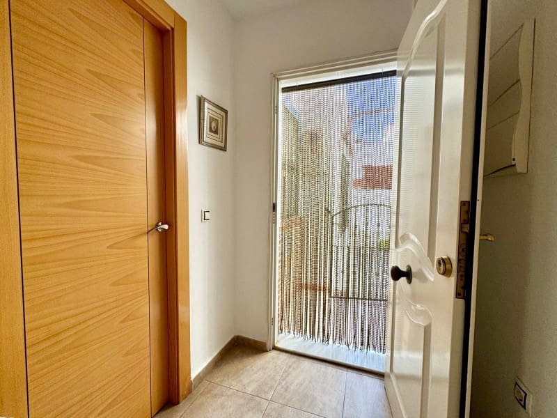 3 makuuhuone Omakotitalo vuokrattavana paikassa Torre del Mar - 800 € (Ref: 10047023)