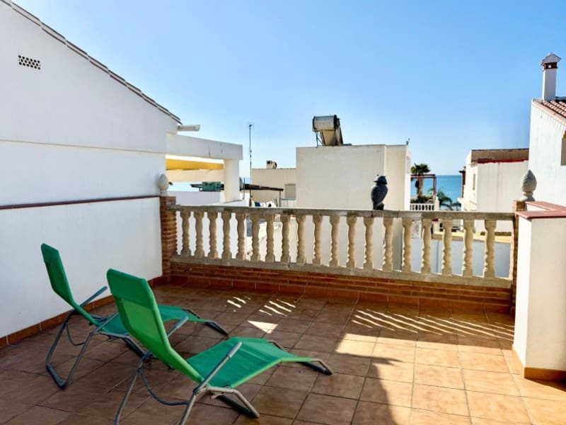 3 makuuhuone Omakotitalo vuokrattavana paikassa Torre del Mar - 800 € (Ref: 10047023)