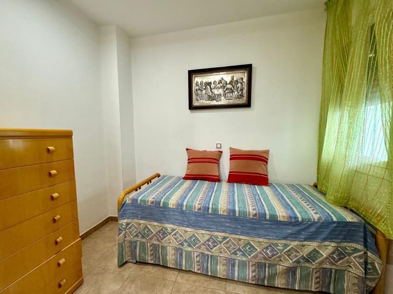 3 makuuhuone Omakotitalo vuokrattavana paikassa Torre del Mar - 800 € (Ref: 10047023)