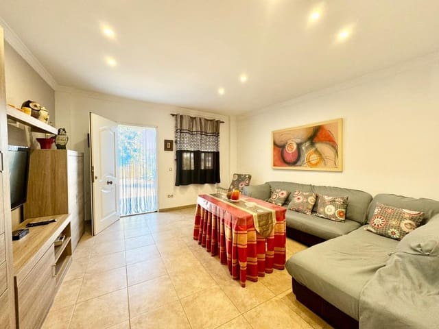 3 makuuhuone Omakotitalo vuokrattavana paikassa Torre del Mar, Vélez-Málaga - 800 € (Ref: 10047023)