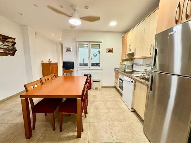 3 makuuhuone Omakotitalo vuokrattavana paikassa Torre del Mar, Vélez-Málaga - 800 € (Ref: 10047023)