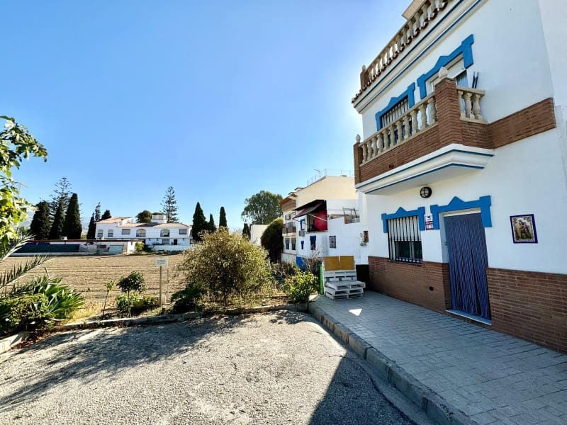 3 makuuhuone Omakotitalo vuokrattavana paikassa Torre del Mar - 800 € (Ref: 10047023)