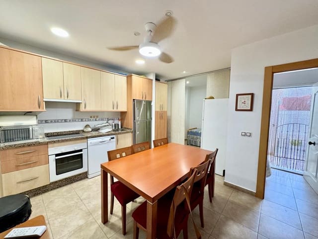 3 soveværelse Byhus til leje i Torre del Mar, Vélez-Málaga - € 750 (Ref: 10054881)