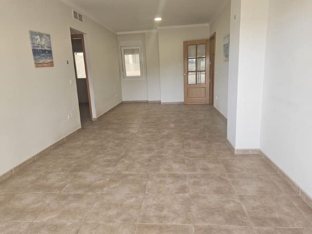 Piso de 2 habitaciones en Alcaucín en alquiler con piscina - 850 € (Ref: 10067676)