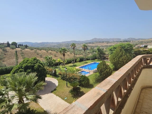 Piso de 2 habitaciones en Alcaucín en alquiler con piscina - 850 € (Ref: 10067676)