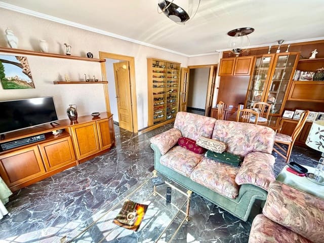 3 bedroom Flat for sale in Alhama de Granada with garage - € 189,900 (Ref: 10089395)