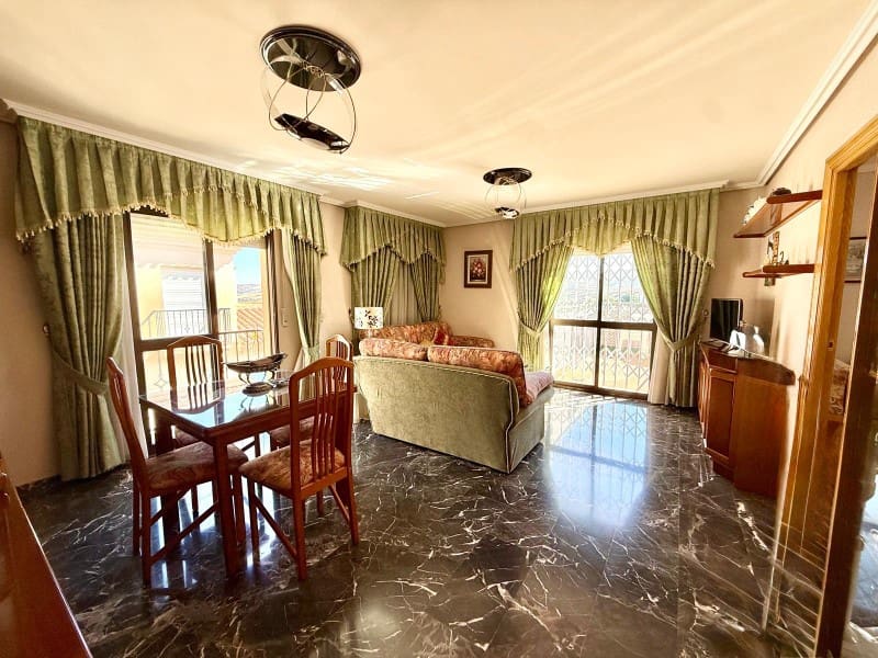 3 bedroom Flat for sale in Alhama de Granada with garage - € 189,900 (Ref: 10089395)