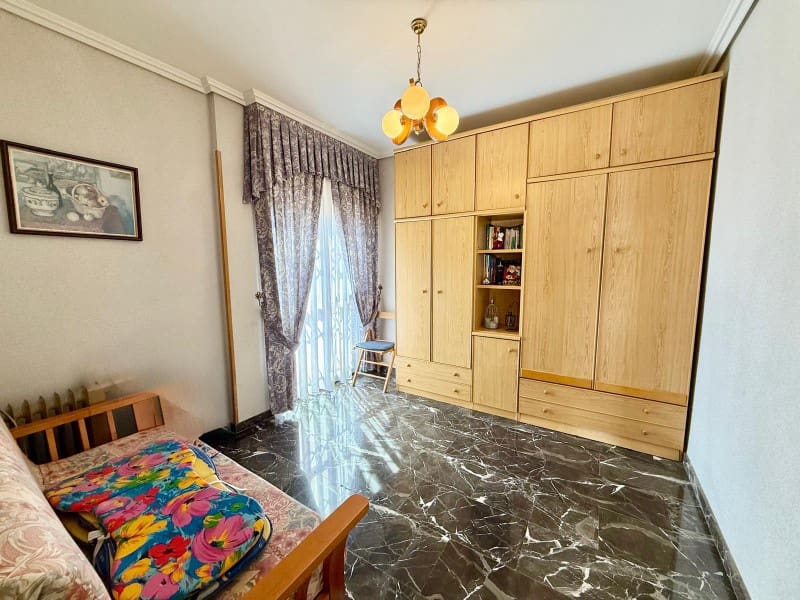 3 bedroom Flat for sale in Alhama de Granada with garage - € 189,900 (Ref: 10089395)