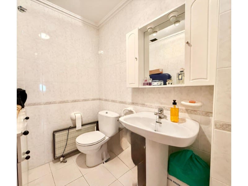 3 bedroom Flat for sale in Alhama de Granada with garage - € 189,900 (Ref: 10089395)