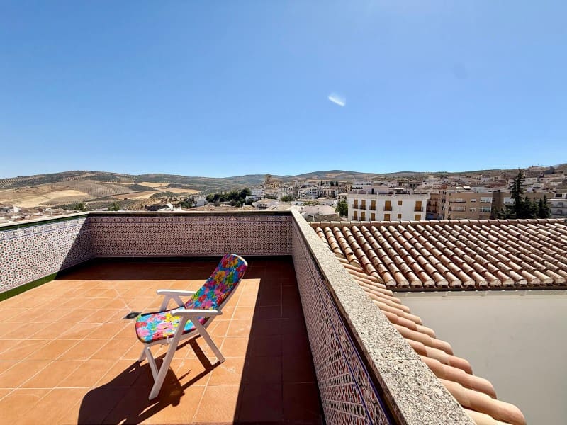 3 bedroom Flat for sale in Alhama de Granada with garage - € 189,900 (Ref: 10089395)