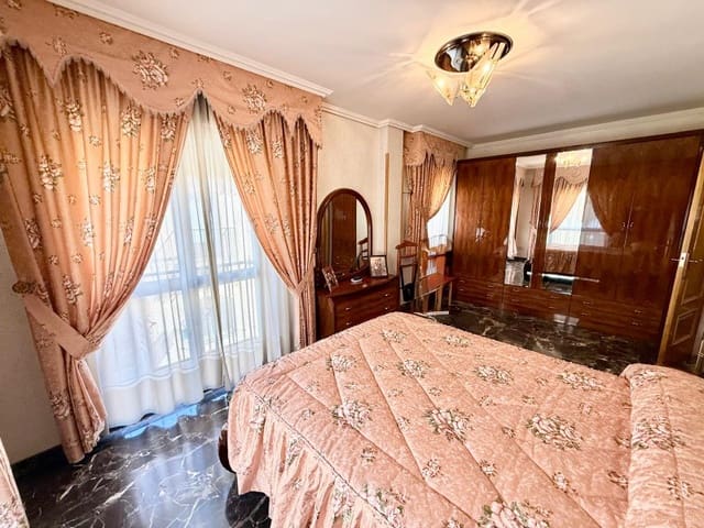 3 bedroom Flat for sale in Alhama de Granada with garage - € 189,900 (Ref: 10089395)