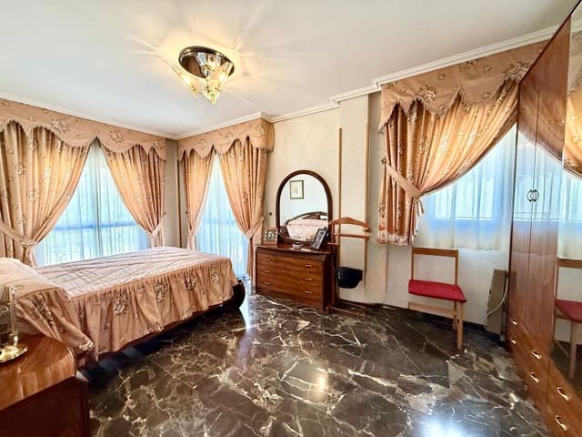 3 bedroom Flat for sale in Alhama de Granada with garage - € 189,900 (Ref: 10089395)