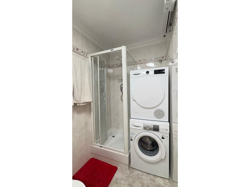 Yksiö vuokrattavana paikassa Torrox-Costa mukana uima-altaan - 700 € (Ref: 10109360)