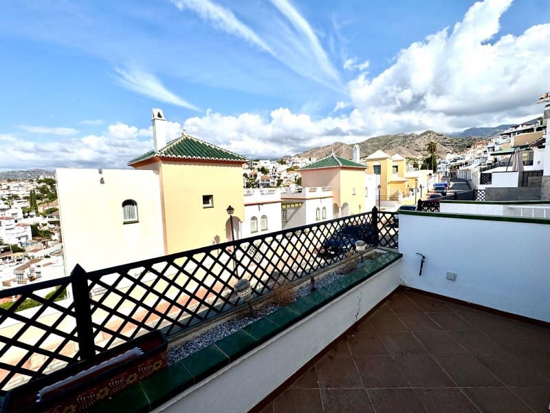 3 bedroom Villa for sale in Nerja with pool garage - € 399,000 (Ref: 10146673)