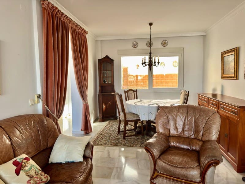 3 bedroom Villa for sale in Nerja with pool garage - € 399,000 (Ref: 10146673)