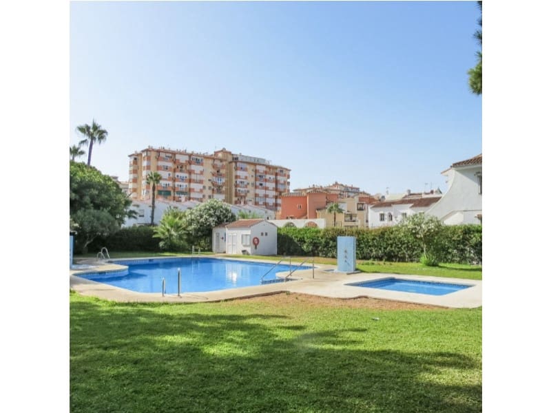 3 soverom Villa til salgs i Torrox-Costa med svømmebasseng garasje - € 375 000 (Ref: 10148453)
